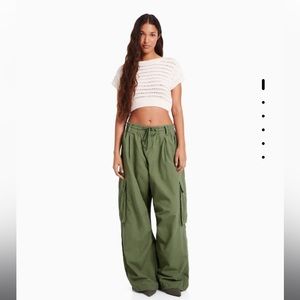 BERSHKA OVERSIZED CARGO PANTS